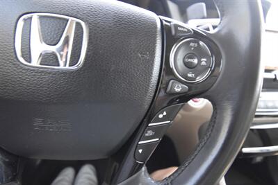 2017 Honda Accord Touring   - Photo 12 - Midway City, CA 92655