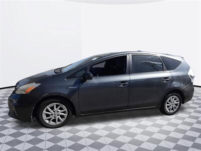 2012 Toyota Prius v Three - Photo 2 - Midway City, CA 92655