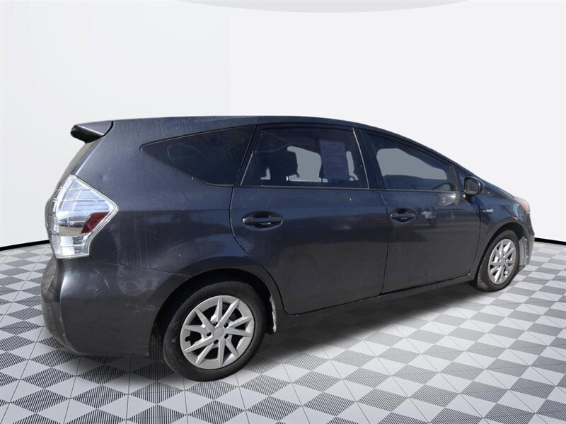 2012 Toyota Prius v Three - Photo 5 - Midway City, CA 92655