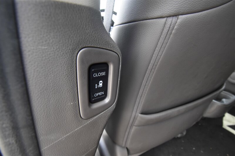 2016 Honda Odyssey EX-L   - Photo 12 - Midway City, CA 92655