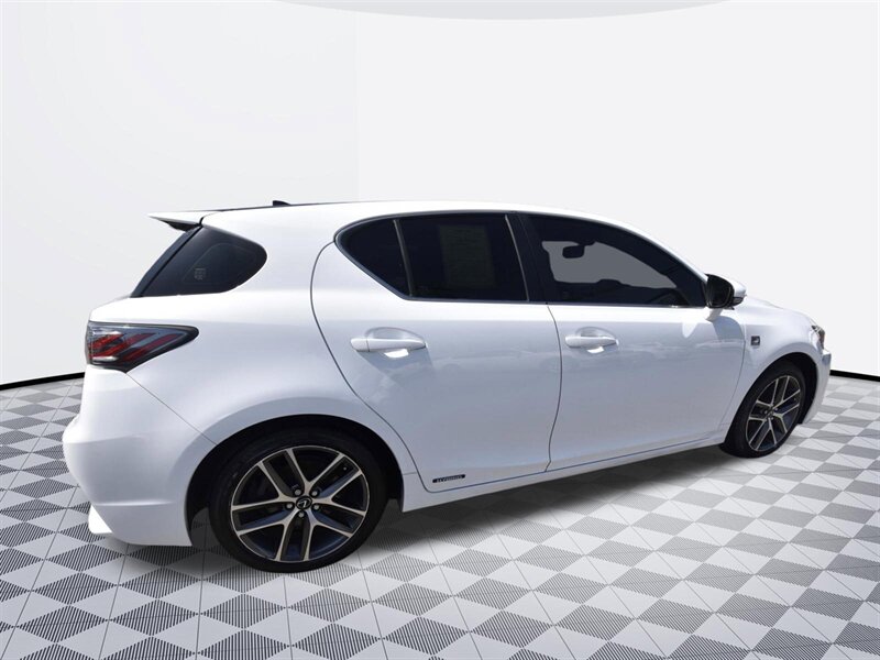 2015 Lexus CT 200h Hybrid   - Photo 4 - Midway City, CA 92655