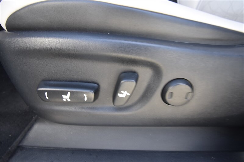 2019 Toyota Mirai - Photo 34 - Midway City, CA 92655