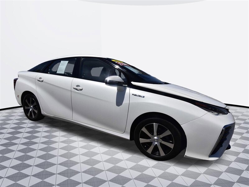 2019 Toyota Mirai - Photo 5 - Midway City, CA 92655