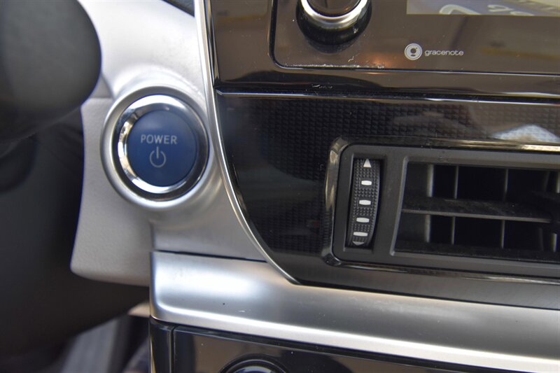 2019 Toyota Mirai - Photo 14 - Midway City, CA 92655