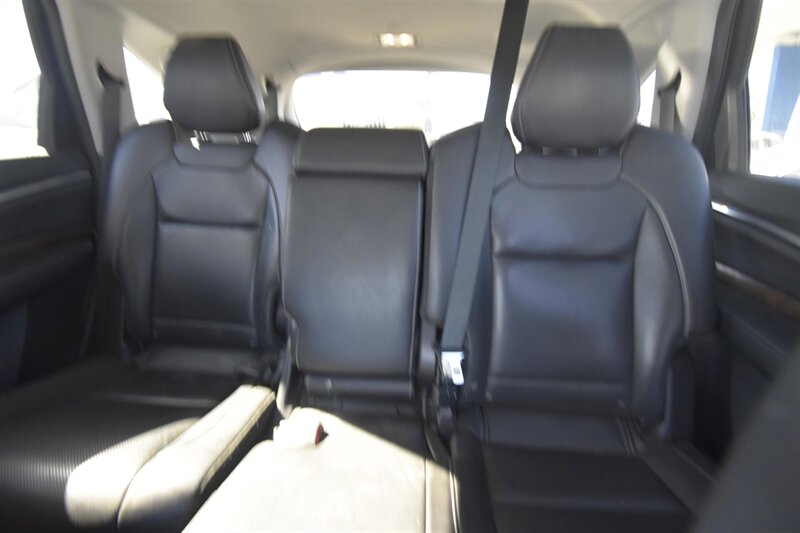 2019 Acura MDX w/Technology Pkg   - Photo 11 - Midway City, CA 92655
