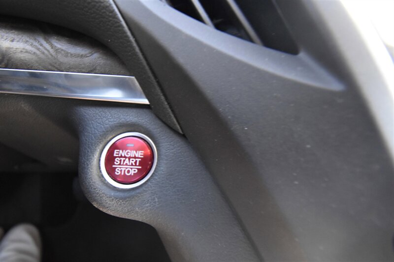 2019 Acura MDX w/Technology Pkg   - Photo 15 - Midway City, CA 92655