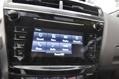 2016 Toyota Prius v Two   - Photo 11 - Midway City, CA 92655