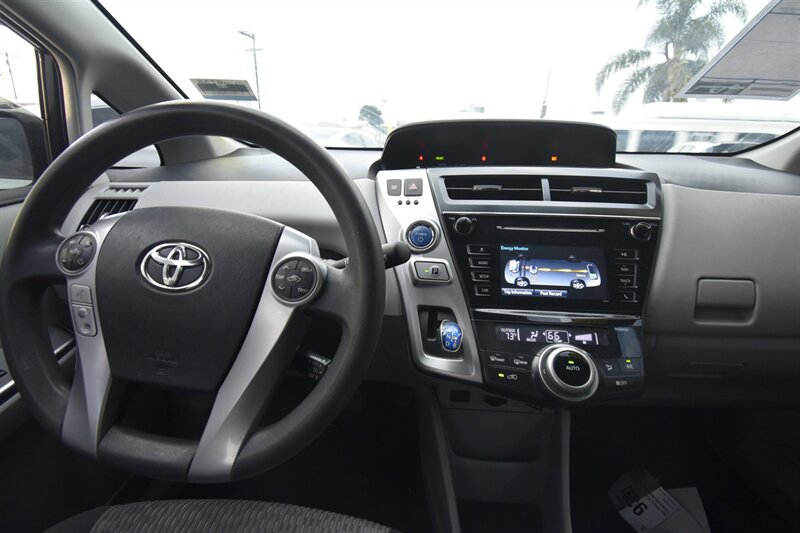 2016 Toyota Prius v Two   - Photo 6 - Midway City, CA 92655