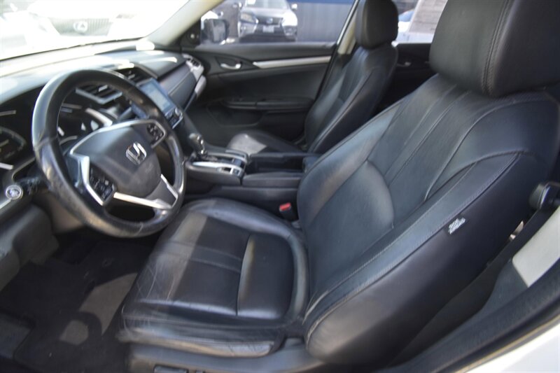 2017 Honda Civic Touring  