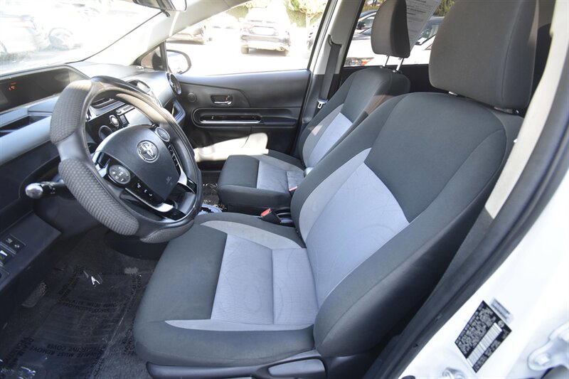 2018 Toyota Prius c Four - Photo 10 - Midway City, CA 92655