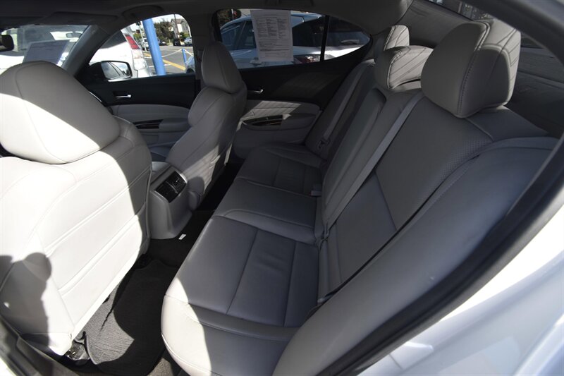 2015 Acura TLX V6 Tech   - Photo 11 - Midway City, CA 92655
