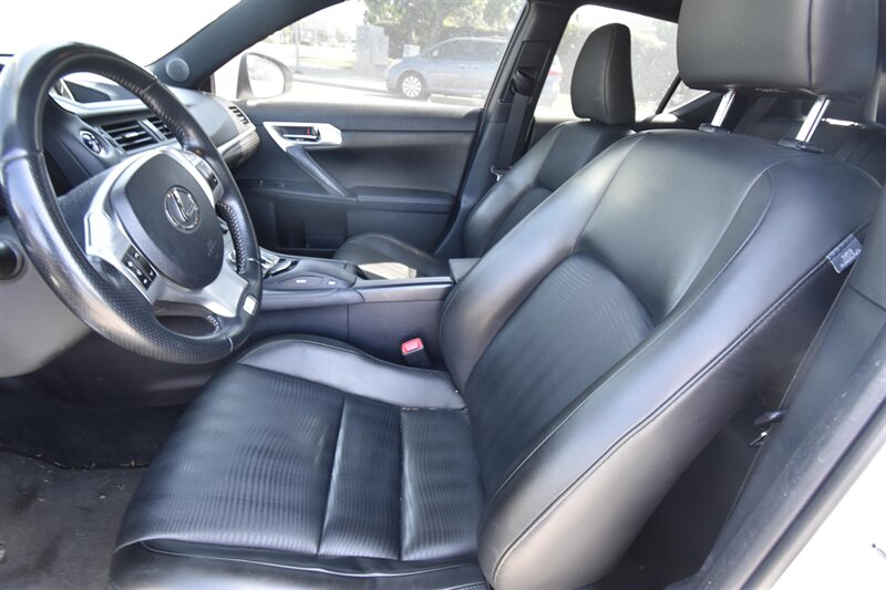 2012 Lexus CT 200h Premium  
