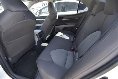 2019 Toyota Camry LE   - Photo 9 - Midway City, CA 92655