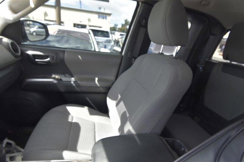 2016 Toyota Tacoma SR5 V6   - Photo 7 - Midway City, CA 92655
