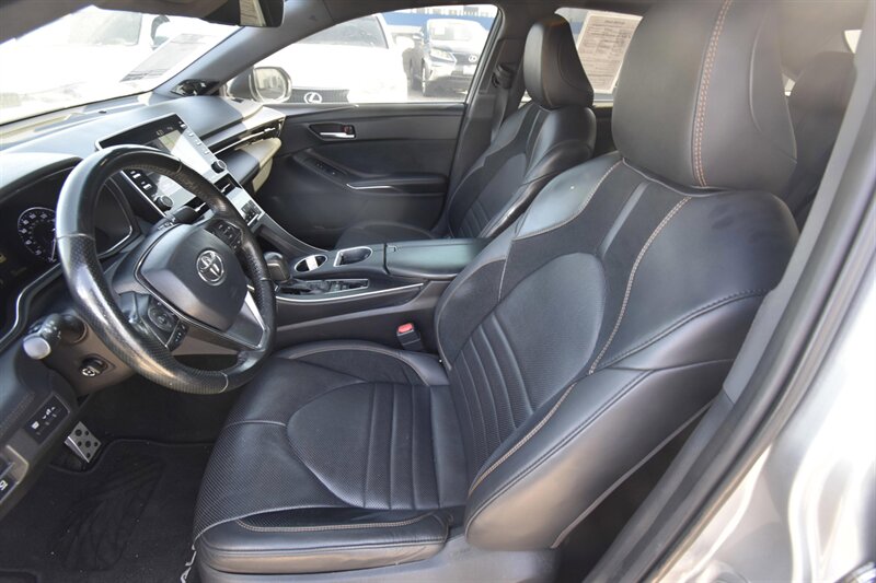 2019 Toyota Avalon Touring  