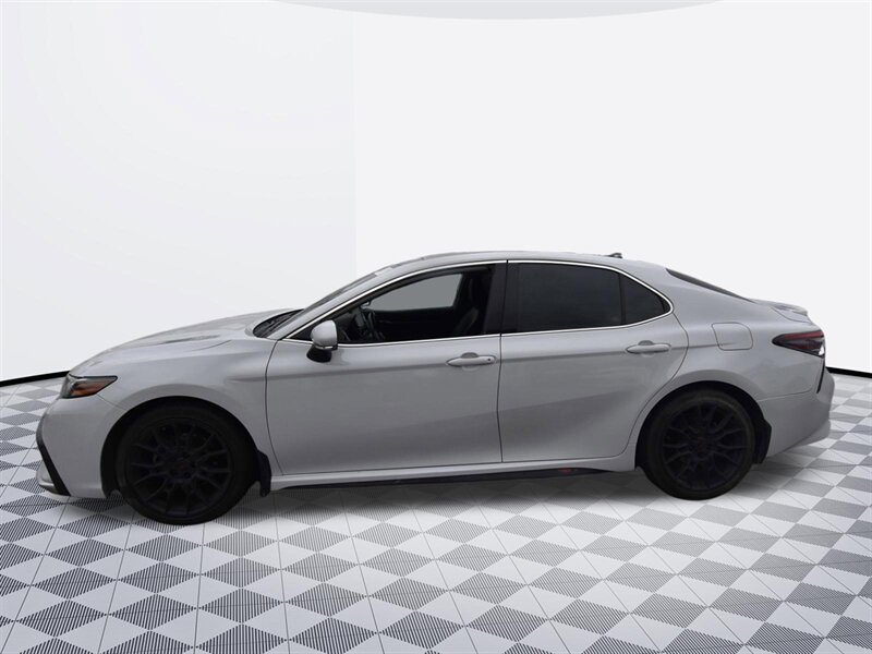 2022 Toyota Camry XSE - Photo 5 - Midway City, CA 92655