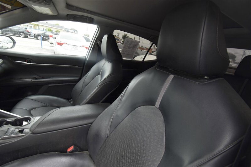 2022 Toyota Camry XSE - Photo 8 - Midway City, CA 92655
