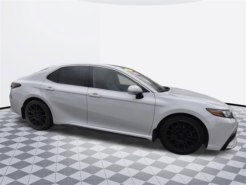 2022 Toyota Camry XSE - Photo 4 - Midway City, CA 92655
