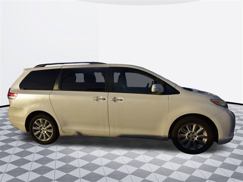 2013 Toyota Sienna Limited*AWD*NAVIGATION*TV/DVD   - Photo 6 - Midway City, CA 92655