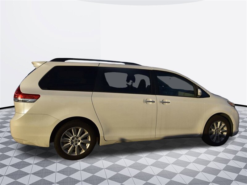 2013 Toyota Sienna Limited*AWD*NAVIGATION*TV/DVD   - Photo 5 - Midway City, CA 92655