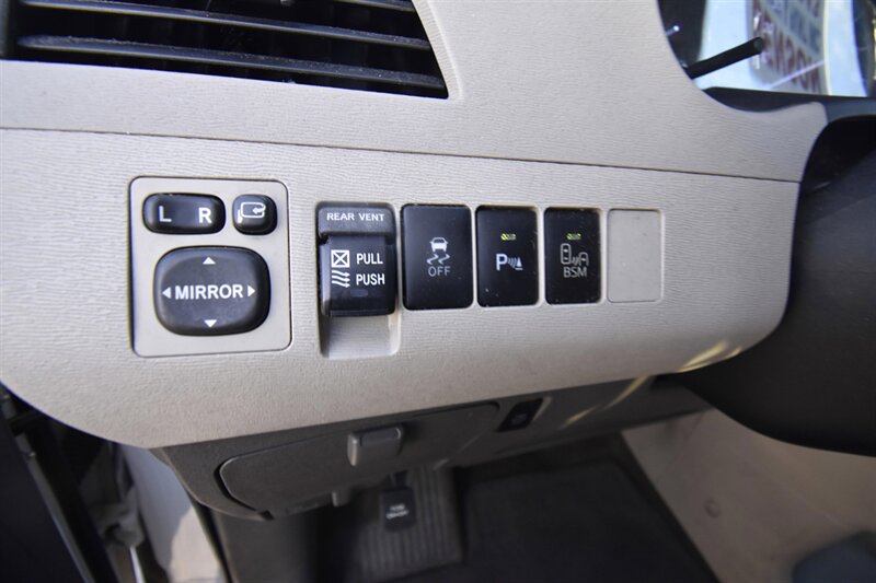 2013 Toyota Sienna Limited*AWD*NAVIGATION*TV/DVD   - Photo 15 - Midway City, CA 92655