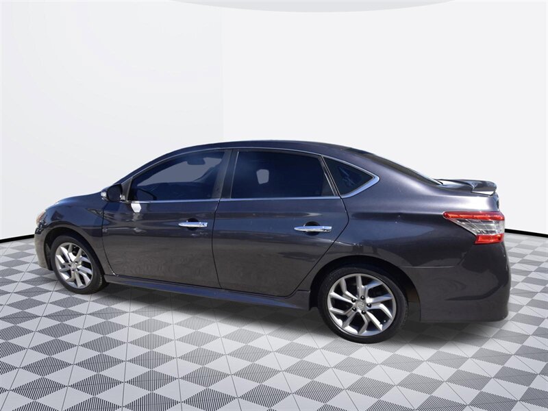 2015 Nissan Sentra SR   - Photo 2 - Midway City, CA 92655