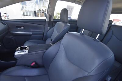 2014 Toyota Prius v Five - Photo 2 - Midway City, CA 92655