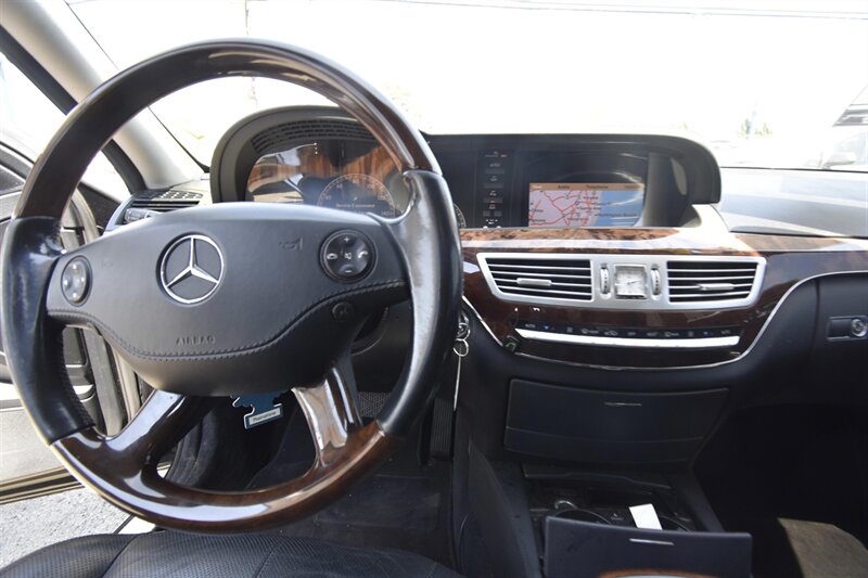 2007 Mercedes-Benz 5.5L V8 - Photo 8 - Midway City, CA 92655