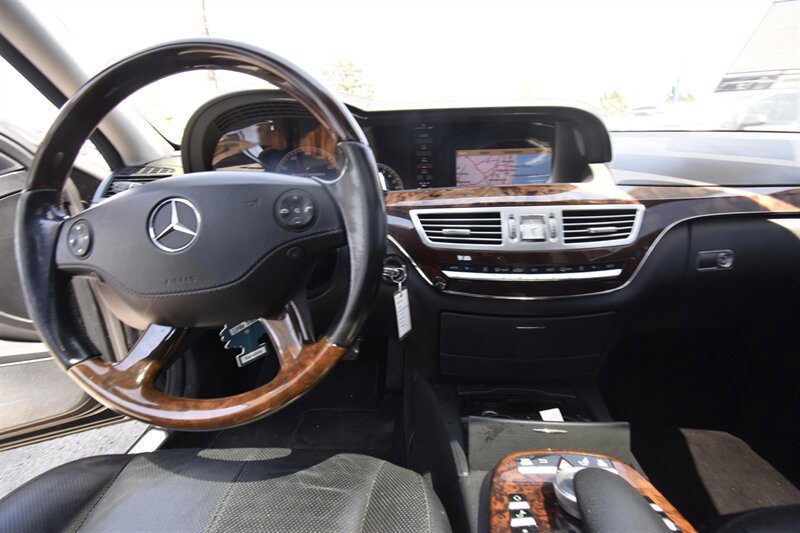 2007 Mercedes-Benz 5.5L V8 - Photo 9 - Midway City, CA 92655