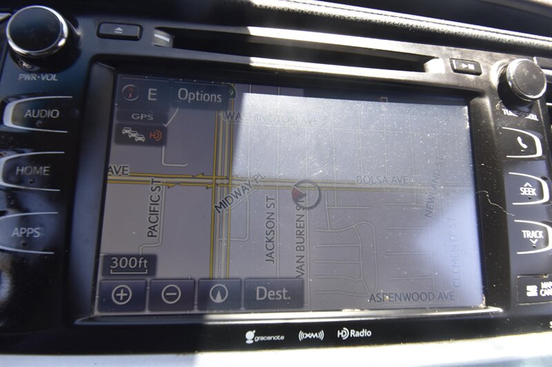 2019 Toyota Highlander XLE - Photo 7 - Midway City, CA 92655