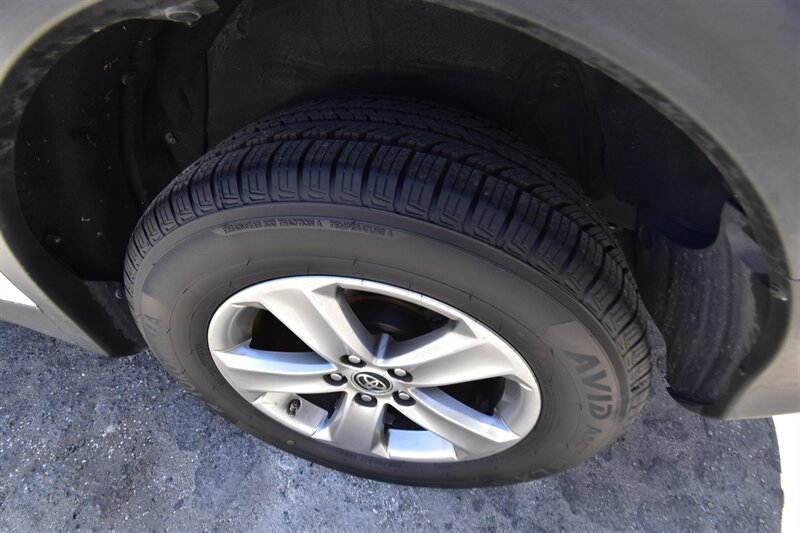 2015 Toyota RAV4 XLE   - Photo 26 - Midway City, CA 92655