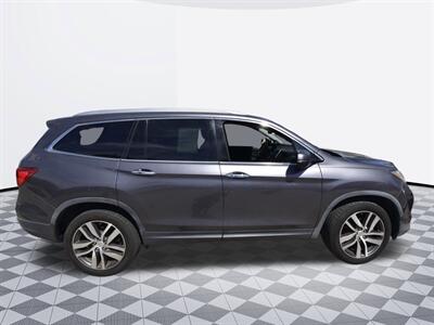2017 Honda Pilot Elite   - Photo 5 - Midway City, CA 92655