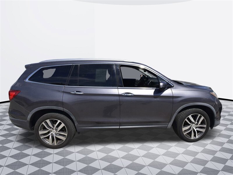 2017 Honda Pilot Elite   - Photo 5 - Midway City, CA 92655
