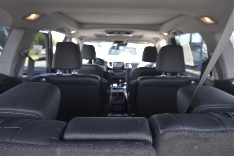 2017 Honda Pilot Elite   - Photo 11 - Midway City, CA 92655
