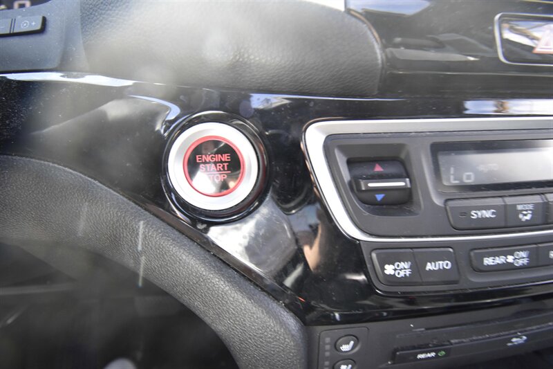 2017 Honda Pilot Elite   - Photo 23 - Midway City, CA 92655