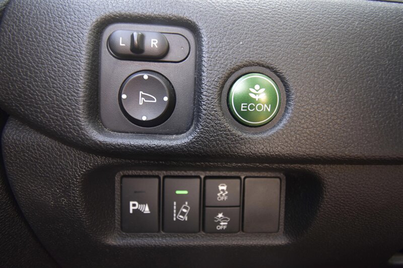 2017 Honda Pilot Elite   - Photo 24 - Midway City, CA 92655