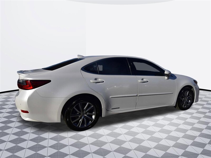 2017 Lexus ES 300h ES 300h   - Photo 4 - Midway City, CA 92655