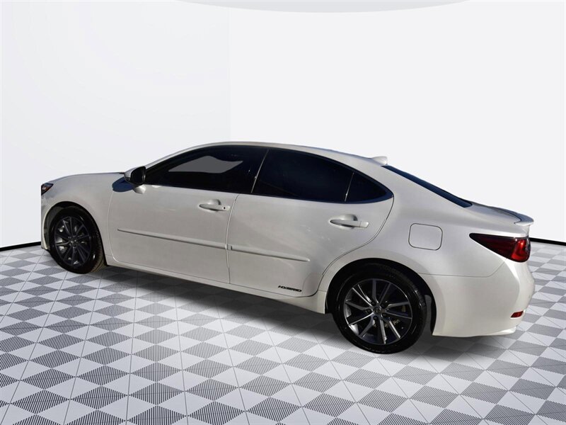 2017 Lexus ES 300h ES 300h   - Photo 3 - Midway City, CA 92655