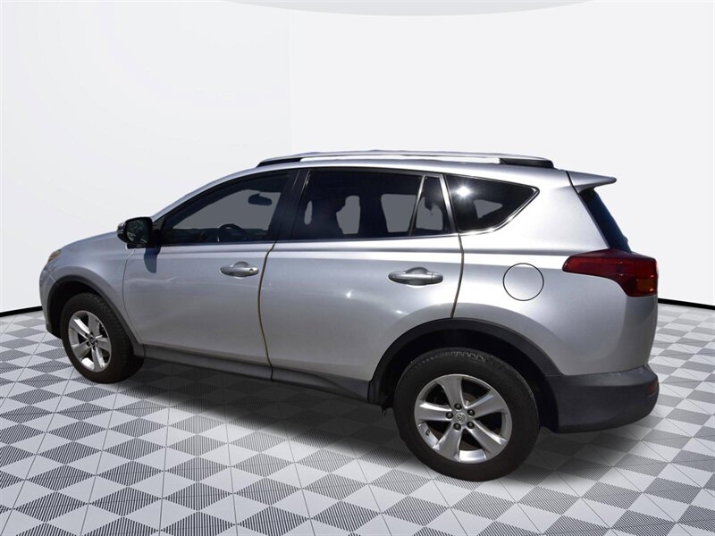 2013 Toyota RAV4 XLE   - Photo 6 - Midway City, CA 92655