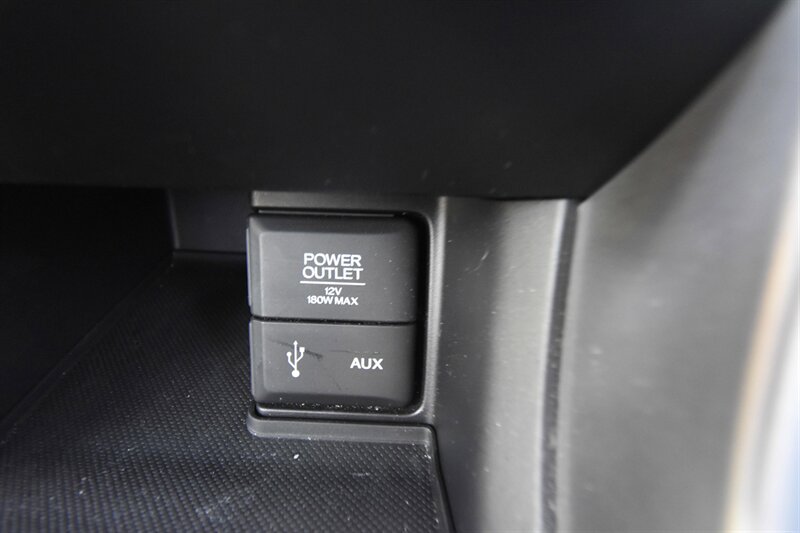 2015 Honda Accord Touring   - Photo 16 - Midway City, CA 92655