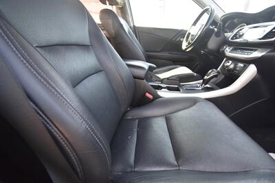 2015 Honda Accord Touring   - Photo 11 - Midway City, CA 92655