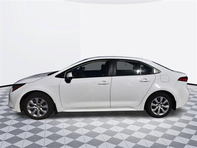 2020 Toyota Corolla LE   - Photo 2 - Midway City, CA 92655