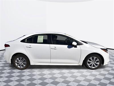 2020 Toyota Corolla LE   - Photo 6 - Midway City, CA 92655