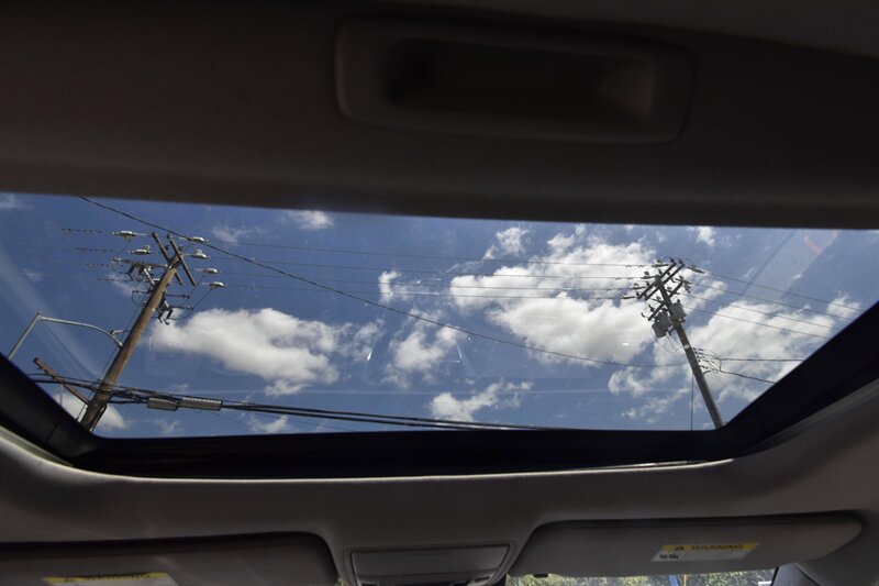 2017 Acura MDX Sport Hybrid w/Advance Pkg   - Photo 19 - Midway City, CA 92655