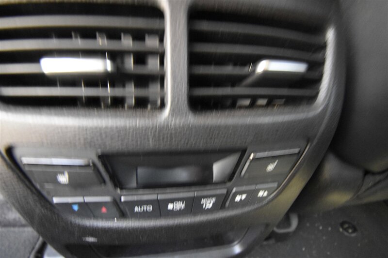 2017 Acura MDX Sport Hybrid w/Advance Pkg   - Photo 16 - Midway City, CA 92655