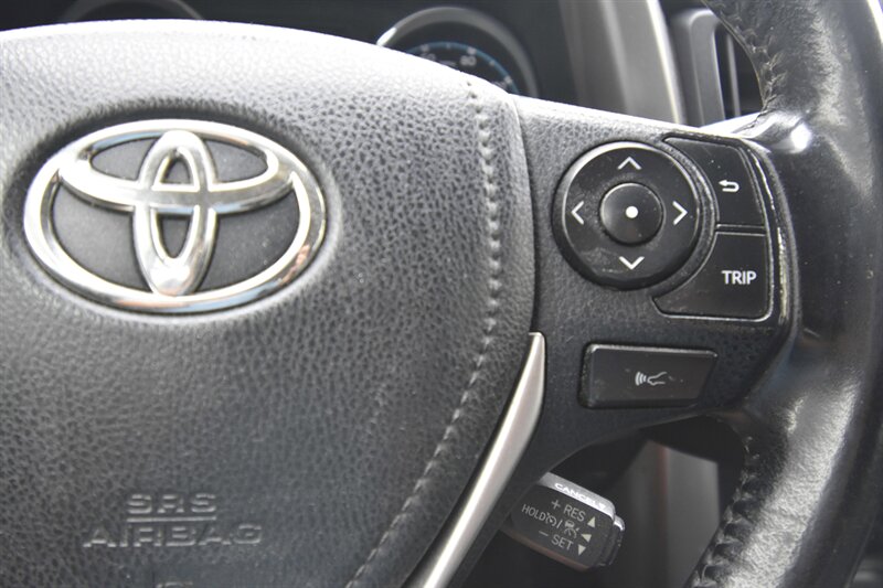 2018 Toyota RAV4 Hybrid Hybrid Limited   - Photo 10 - Midway City, CA 92655