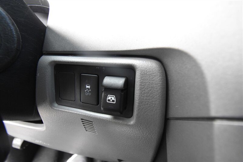 2012 Toyota Tundra LTD - Photo 17 - Midway City, CA 92655