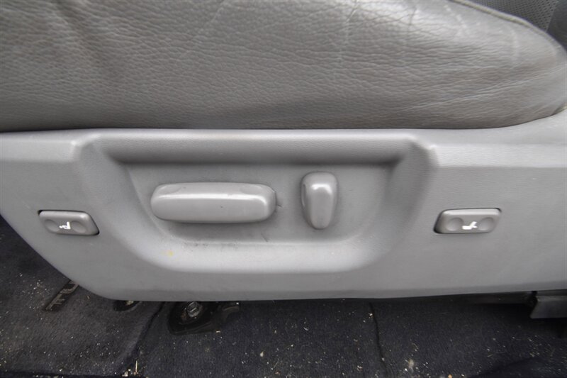 2012 Toyota Tundra LTD - Photo 13 - Midway City, CA 92655