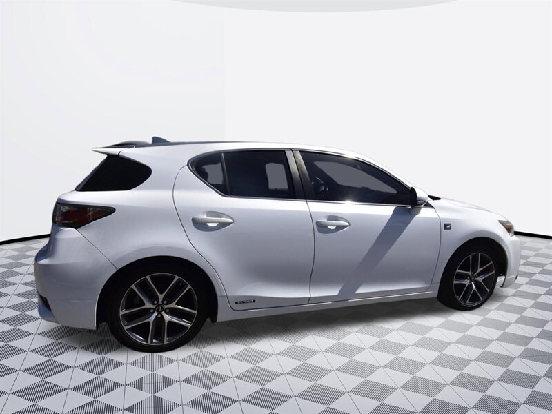 2015 Lexus CT 200h Hybrid - Photo 4 - Midway City, CA 92655
