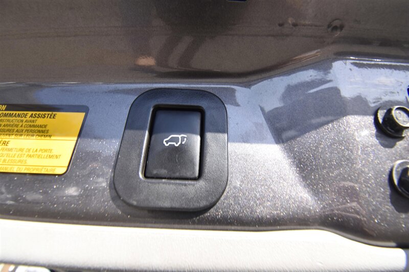 2012 Toyota Sienna XLE 7-Passenger Auto Acce - Photo 23 - Midway City, CA 92655